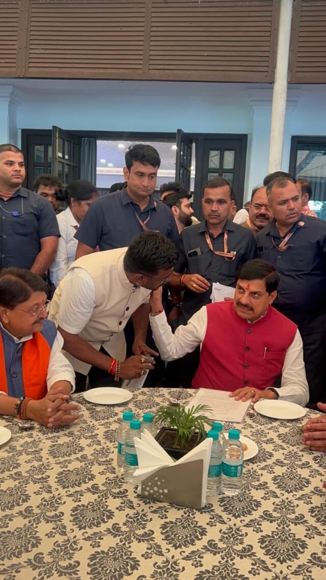 WhatsApp Image 2025-09-25 at 7.39.12 PM